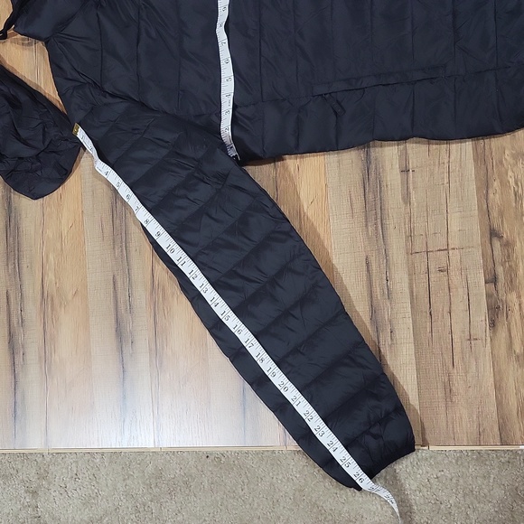 AMAZON ESSENTIALS Black Packable Lightweight Water-Resistant Puffer Jacket - Picture 8 of 11